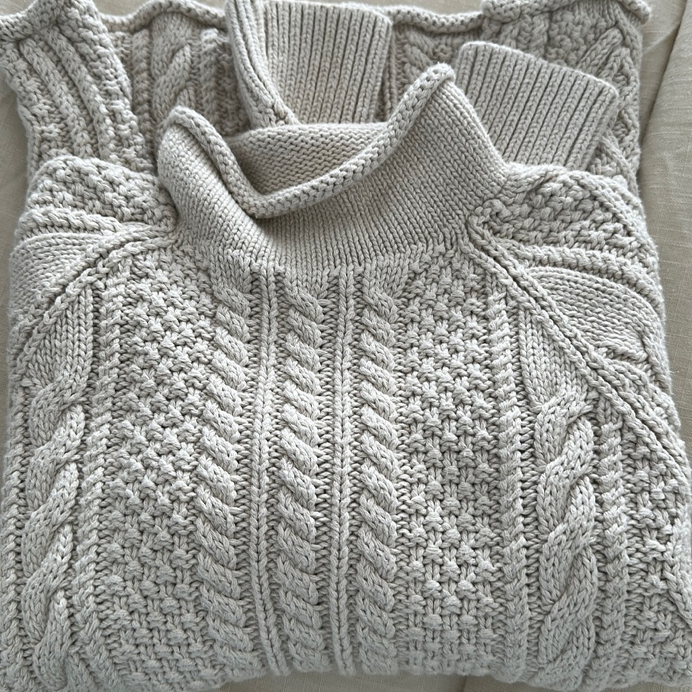 J. Crew Cable Knit Roll-neck Sweater in White/Neutral, S